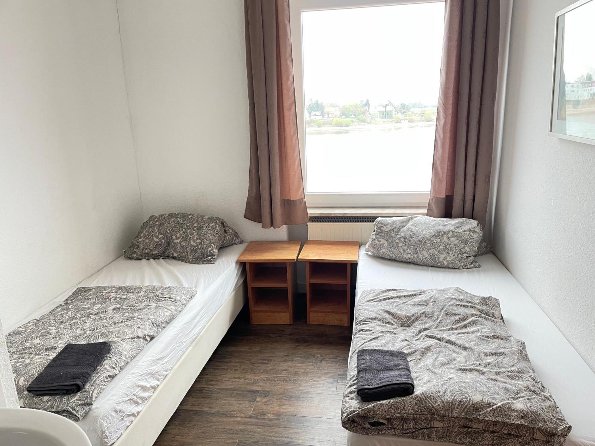 Pension Nierstein Bei Mainz ภายนอก รูปภาพ